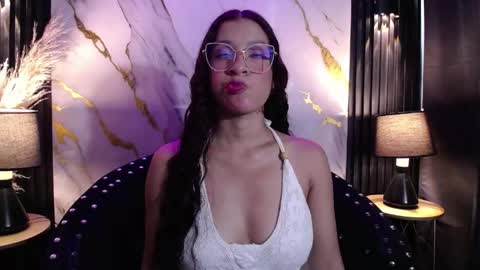 Briana  online show from 8, 6, 2026