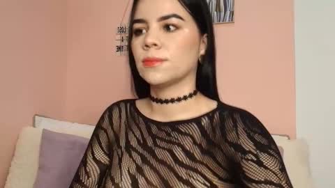 Snapshot of galayounng_ chatting on 6, 10, 2025 Gala Y online show from 6, 10, 2025