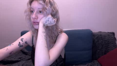 Snapshot of gamachu_ulfinaa chatting on 17, 10, 2025 GaamachuuUlfinaa online show from 17, 10, 2025