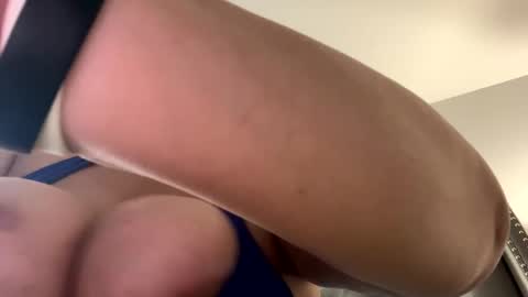 Snapshot of ganja_kitt3n chatting on 13, 11, 2025 Kitty online show from 13, 11, 2025