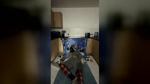 Snapshot of gapelover56 chatting on 14, 12, 2025 gapelover56 online show from 14, 12, 2025