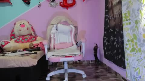 Snapshot of gaticahot001 chatting on 21, 11, 2025 Diana online show from 21, 11, 2025