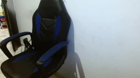 Snapshot of gatika_sexy chatting on 19, 1, 2025 katia online show from 19, 1, 2025