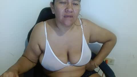 Snapshot of gatika_sexy chatting on 28, 1, 2025 katia online show from 28, 1, 2025