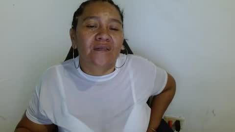 Snapshot of gatika_sexy chatting on 5, 2, 2025 katia online show from 5, 2, 2025