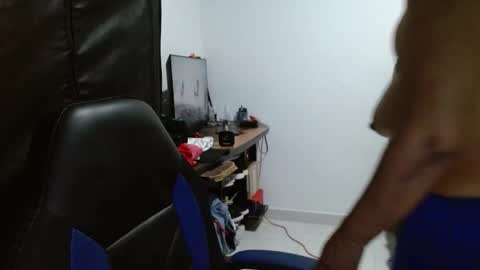 Snapshot of gatika_sexy chatting on 4, 10, 2025 katia online show from 4, 10, 2025