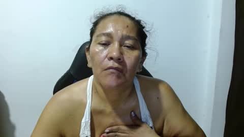Snapshot of gatika_sexy chatting on 5, 10, 2025 katia online show from 5, 10, 2025
