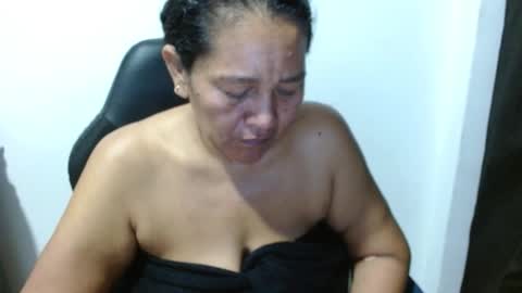 Snapshot of gatika_sexy chatting on 8, 10, 2025 katia online show from 8, 10, 2025