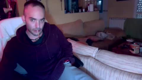 gatitosum32 online show from 25, 12, 2024