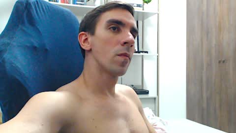 Snapshot of gatosarado23 chatting on 4, 1, 2025 gatosarado23 online show from 4, 1, 2025