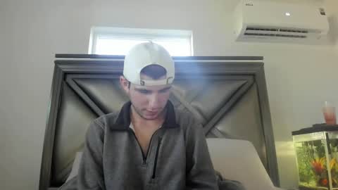 Snapshot of gayndepressed chatting on 5, 11, 2025 Trace online show from 5, 11, 2025