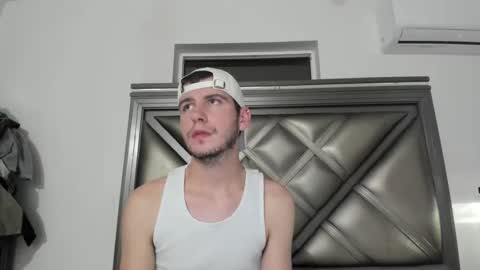 Snapshot of gayndepressed chatting on 23, 11, 2025 Trace online show from 23, 11, 2025