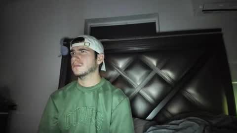 Snapshot of gayndepressed chatting on 18, 12, 2025 Trace online show from 18, 12, 2025