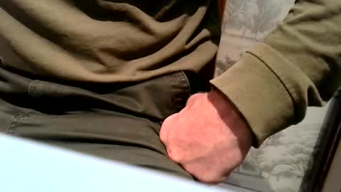 Snapshot of gazjones231 chatting on 22, 11, 2025 gazjones231 online show from 22, 11, 2025