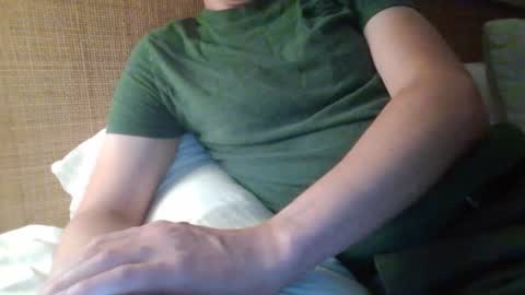 Snapshot of gccurious76 chatting on 4, 10, 2025 GCGuy online show from 4, 10, 2025