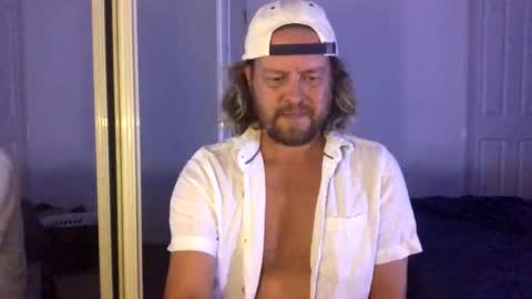 Snapshot of gcsurfer81 chatting on 28, 11, 2025 gcsurfer81 online show from 28, 11, 2025