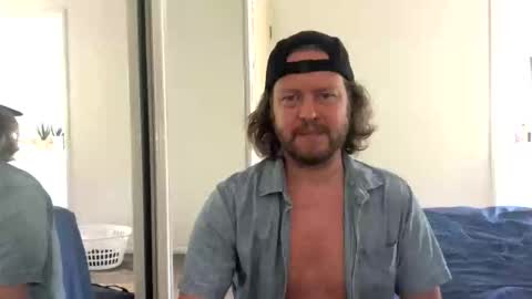 Snapshot of gcsurfer81 chatting on 16, 12, 2025 gcsurfer81 online show from 16, 12, 2025