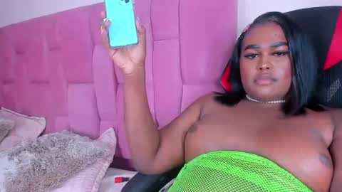 Snapshot of geanna_rose chatting on 7, 1, 2025 geanna_rose online show from 7, 1, 2025