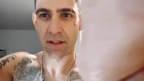 Snapshot of geekedoutlabs chatting on 9, 9, 2025 Zanecubano online show from 9, 9, 2025