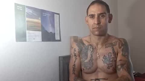 Snapshot of geekedoutlabs chatting on 25, 9, 2025 Zanecubano online show from 25, 9, 2025