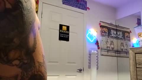 Snapshot of geekedoutlabs chatting on 25, 10, 2025 Zanecubano online show from 25, 10, 2025