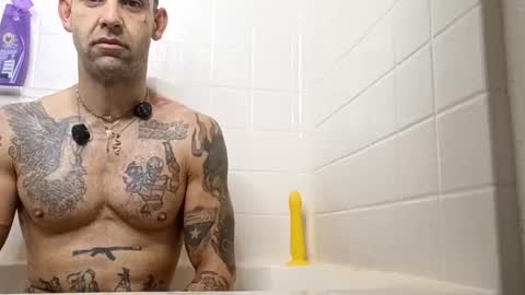 Snapshot of geekedoutlabs chatting on 28, 10, 2025 Zanecubano online show from 28, 10, 2025