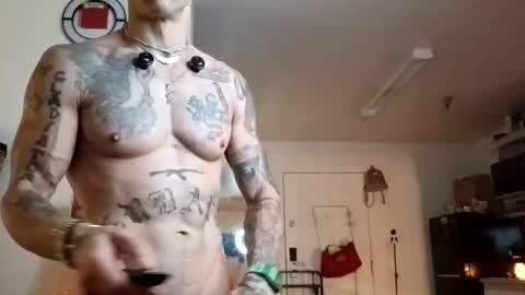 Snapshot of geekedoutlabs chatting on 30, 10, 2025 Zanecubano online show from 30, 10, 2025