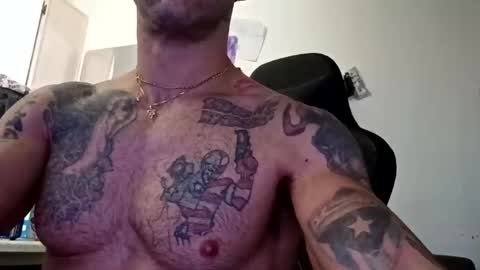 Snapshot of geekedoutlabs chatting on 23, 11, 2025 Zanecubano online show from 23, 11, 2025