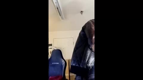 Snapshot of geekedoutlabs chatting on 15, 12, 2025 Zanecubano online show from 15, 12, 2025