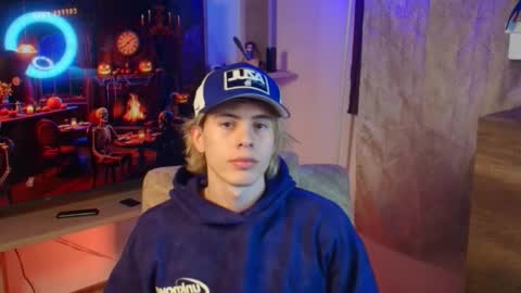 Snapshot of gemdominus chatting on 20, 10, 2025 Gem Dominus online show from 20, 10, 2025