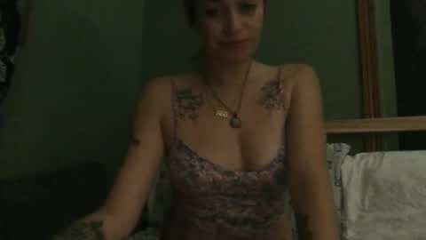 Snapshot of gemmyrosee chatting on 29, 9, 2025 gemmyrosee online show from 29, 9, 2025