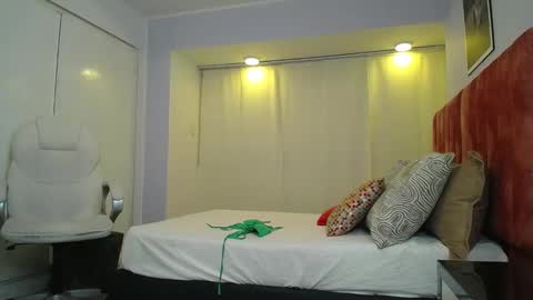 Snapshot of genesis_moretz chatting on 6, 3, 2025 GENESIS online show from 6, 3, 2025