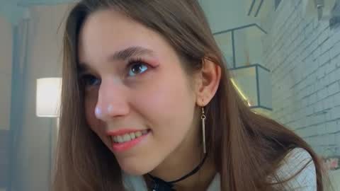 Snapshot of geniafrend chatting on 24, 10, 2025 Amely online show from 24, 10, 2025