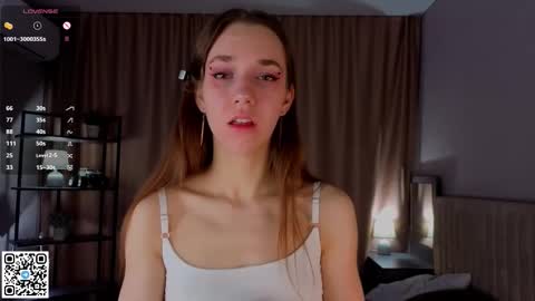 Snapshot of geniafrend chatting on 26, 11, 2025 Amely online show from 26, 11, 2025