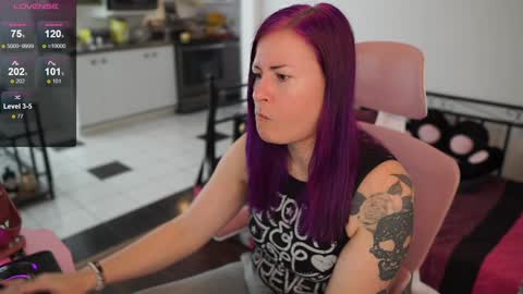 Snapshot of gennyrock chatting on 27, 12, 2024 Genny Rock and online show from 27, 12, 2024