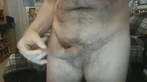 Snapshot of gentcallr chatting on 8, 11, 2025 Steve online show from 8, 11, 2025