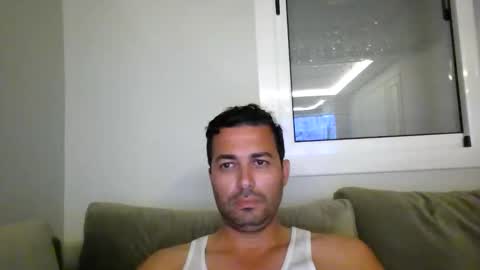 Snapshot of genteldevil chatting on 26, 10, 2025 genteldevil online show from 26, 10, 2025