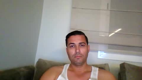 Snapshot of genteldevil chatting on 21, 11, 2025 genteldevil online show from 21, 11, 2025