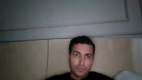 Snapshot of genteldevil chatting on 17, 12, 2025 genteldevil online show from 17, 12, 2025