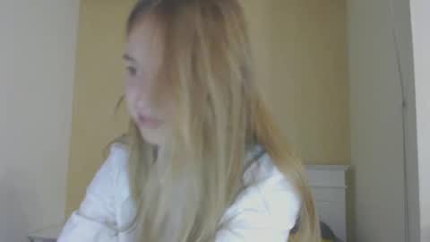 Snapshot of gentle_grace chatting on 2, 12, 2024 gentle_grace online show from 2, 12, 2024