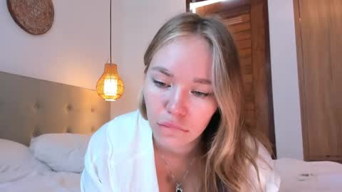 Mary  Blonde and Kira brunette online show from 22, 5, 2026
