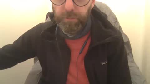 Snapshot of geon2xx chatting on 28, 1, 2025 Geon online show from 28, 1, 2025