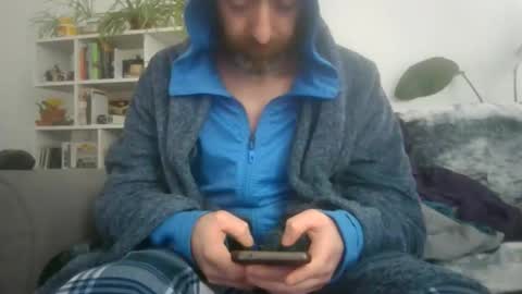 Snapshot of geon2xx chatting on 9, 9, 2025 Geon online show from 9, 9, 2025