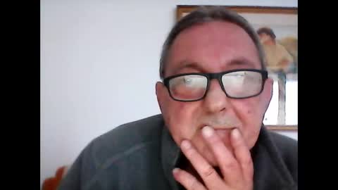 Snapshot of georg1412 chatting on 10, 12, 2024 georg1412 online show from 10, 12, 2024