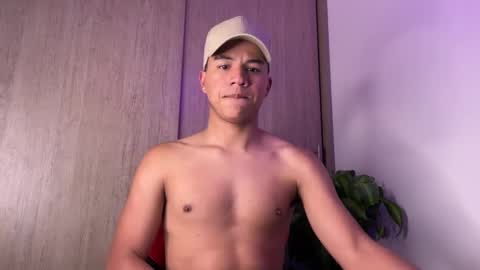 Snapshot of george_cams1 chatting on 19, 1, 2025 Jorge online show from 19, 1, 2025