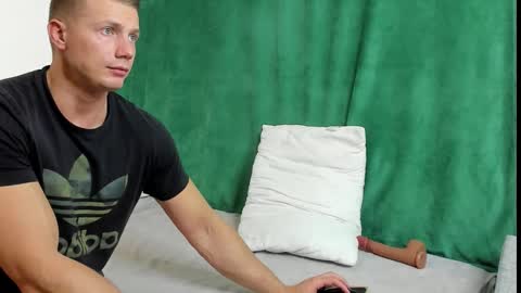 George my Fansly  online show from 2, 1, 2025