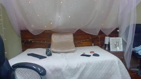 GEORGE online show from 5, 2, 2025