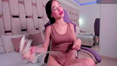 Georgina Kloss  online show from 13, 4, 2026