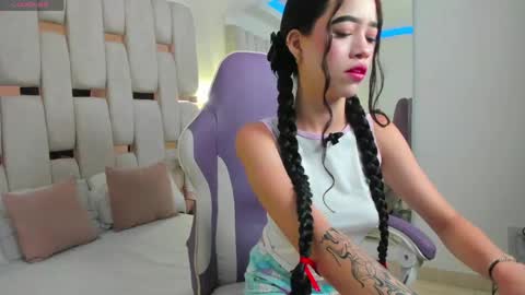 Georgina Kloss  online show from 17, 4, 2026