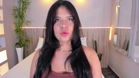 Snapshot of georginareyes chatting on 2, 12, 2025 GeorginaReyes online show from 2, 12, 2025